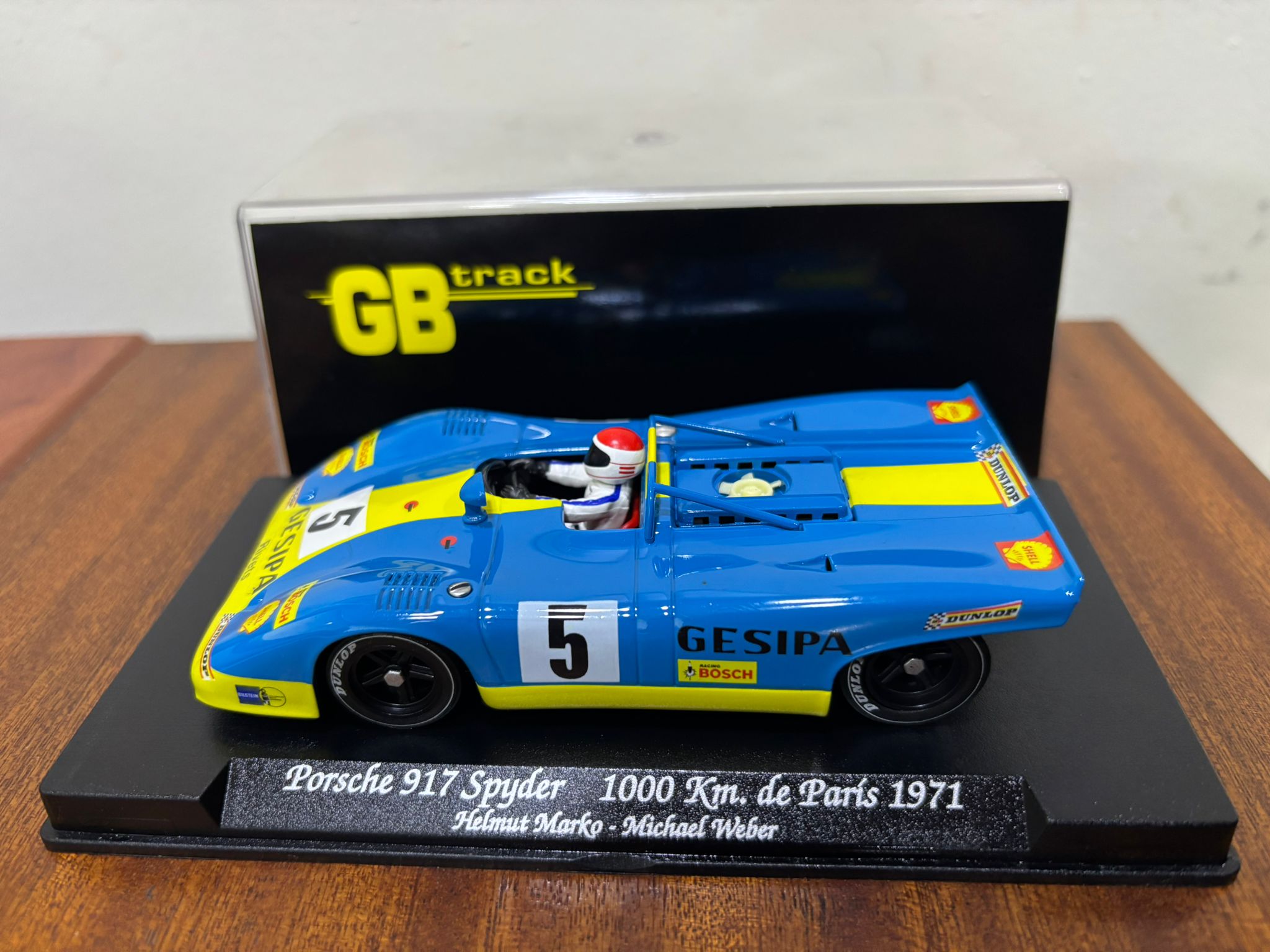 whatsapp_image_2025-10-20_at_11_06_331