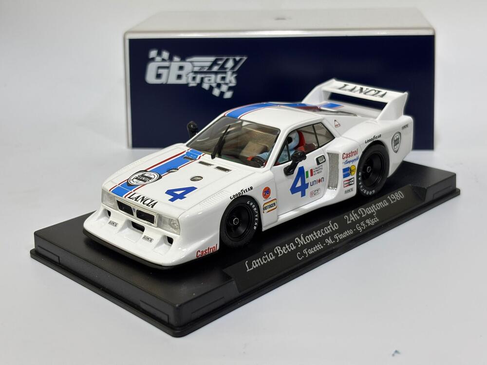 whatsapp_image_2025-10-22_at_13_07_51